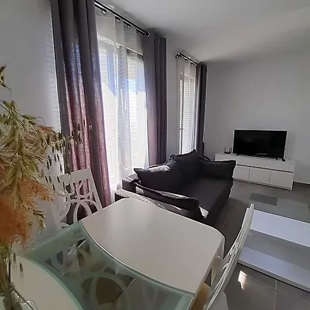 Hotel de apartamente Deluxe In *